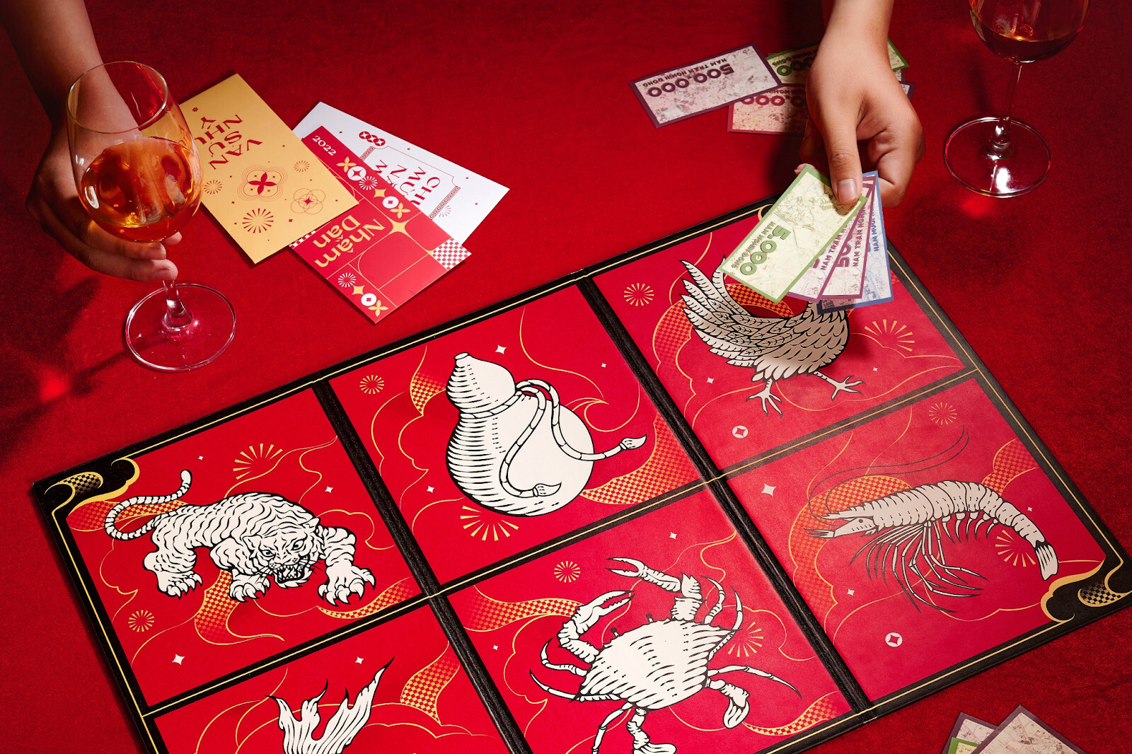 Chia sẻ cách chơi bầu cua luôn thắng đổi thưởng lớn hấp dẫn 4 Tổng quan luật chơi bầu cua - cách chơi bầu cua luôn thắng