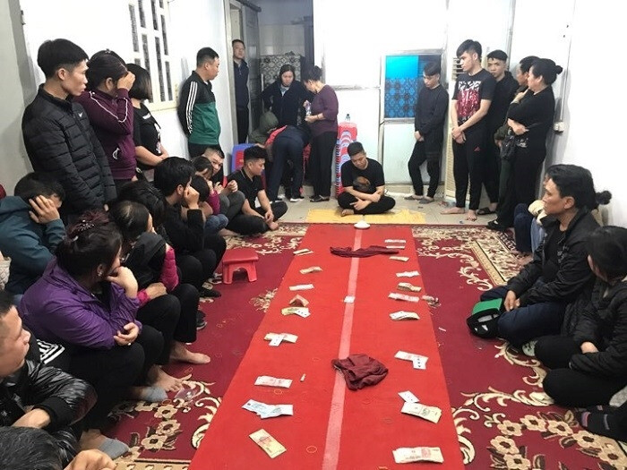 Cách nhận biết sới xóc đĩa bịp đơn giản - hiệu quả nhất 5 Địa chỉ chơi xóc đĩa có ít người chơi